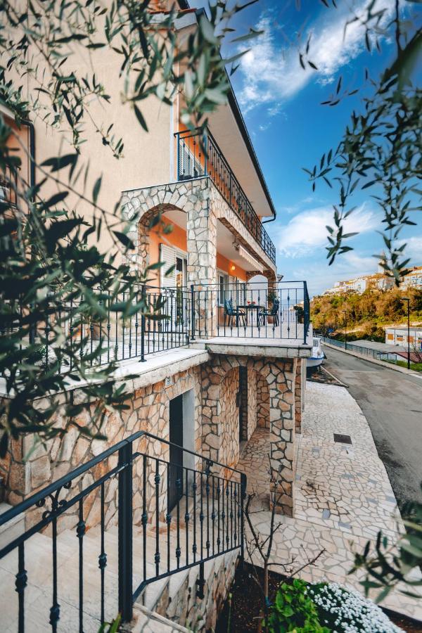 Apartman Marina Vrbnik Exteriér fotografie