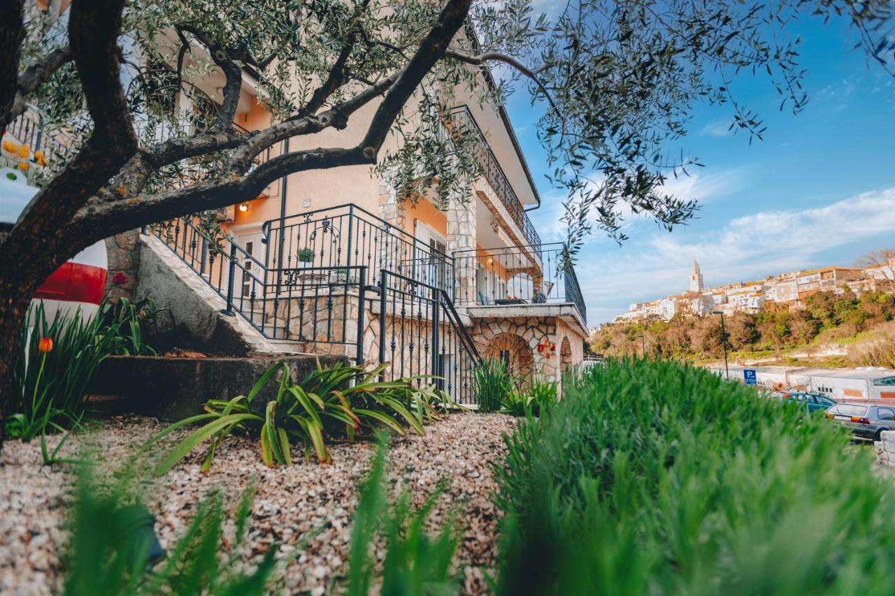 Apartman Marina Vrbnik Exteriér fotografie